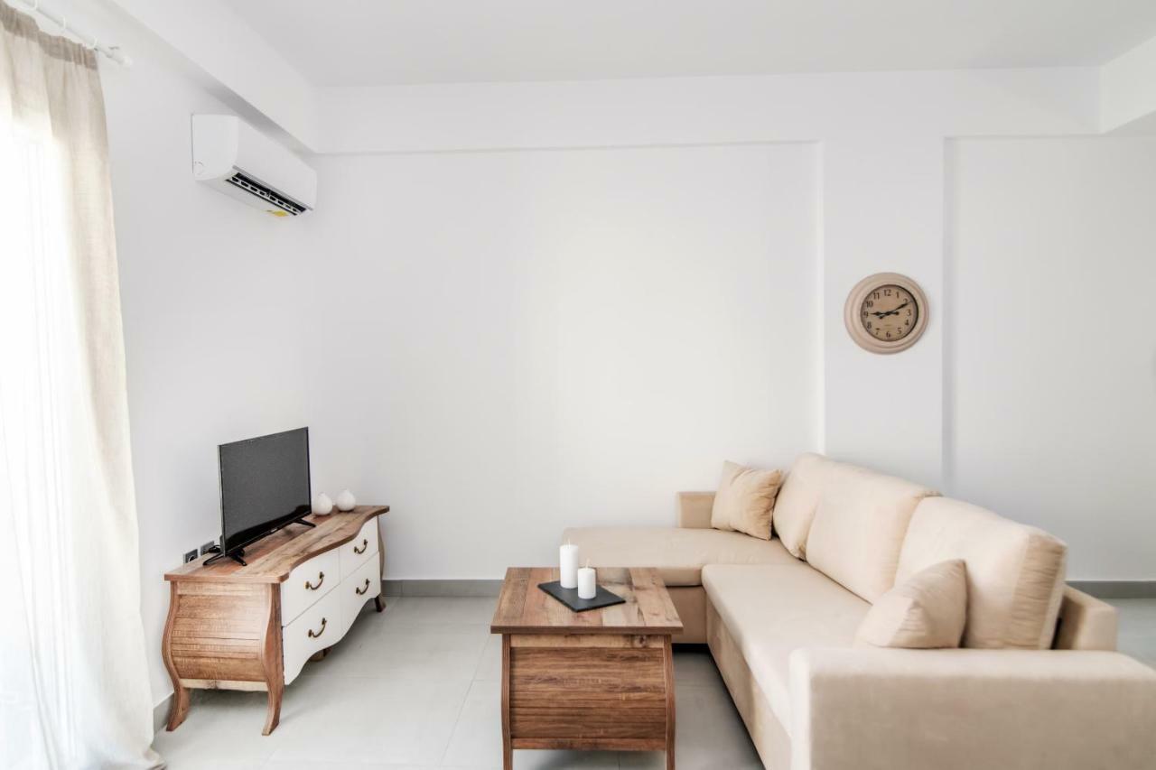 Lux 'N Comfort Apartments Tínos المظهر الخارجي الصورة
