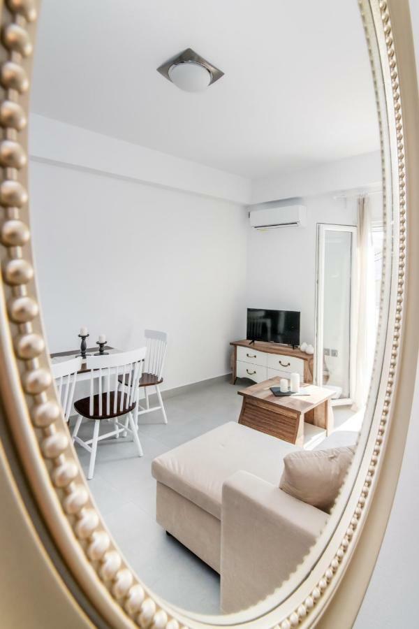 Lux 'N Comfort Apartments Tínos المظهر الخارجي الصورة