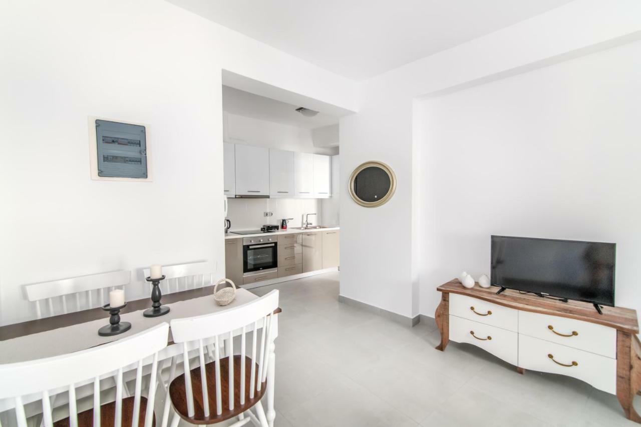 Lux 'N Comfort Apartments Tínos المظهر الخارجي الصورة