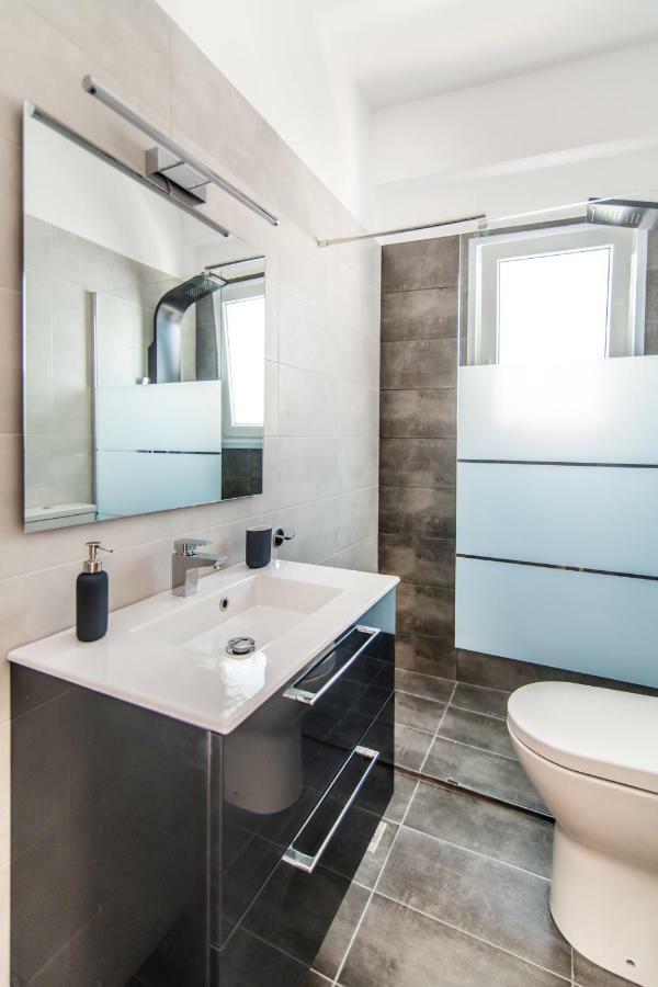 Lux 'N Comfort Apartments Tínos المظهر الخارجي الصورة